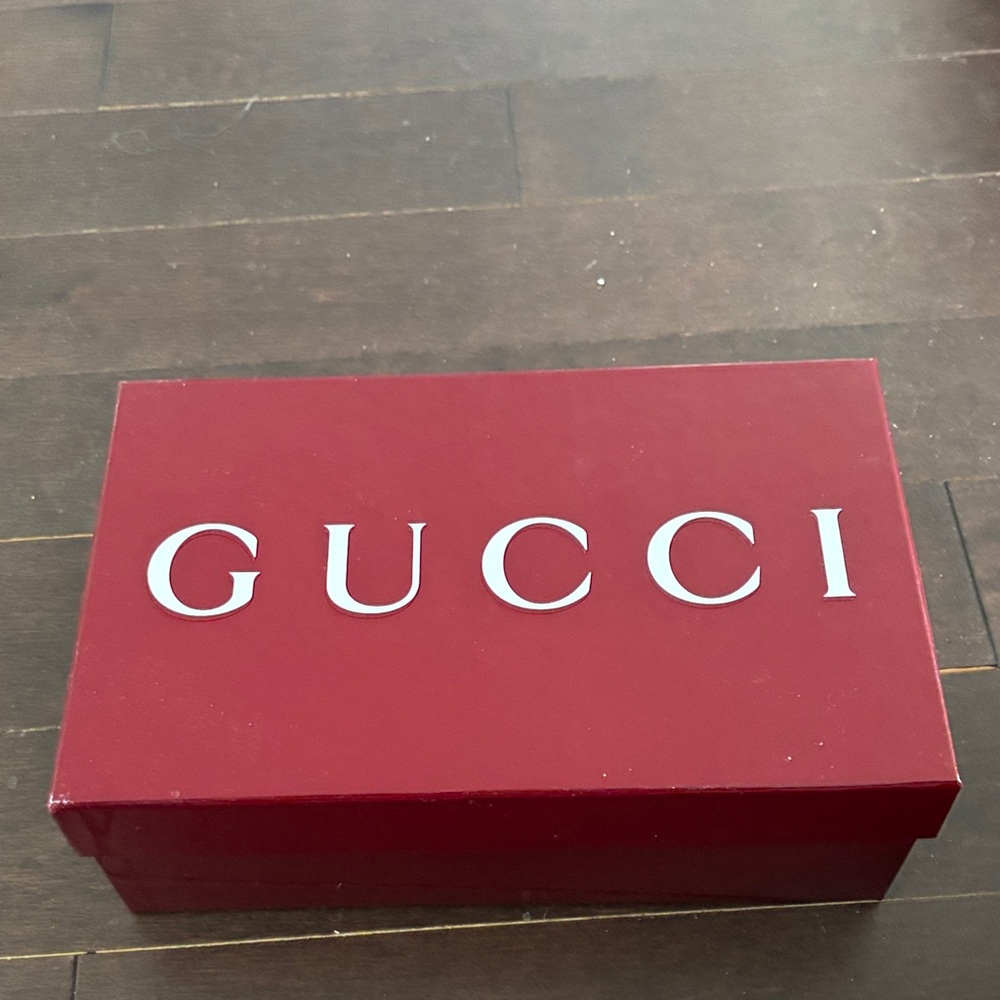 Gucci Women’s Black Suede Horsebit Slip-On Loafers - Picture 12 of 12